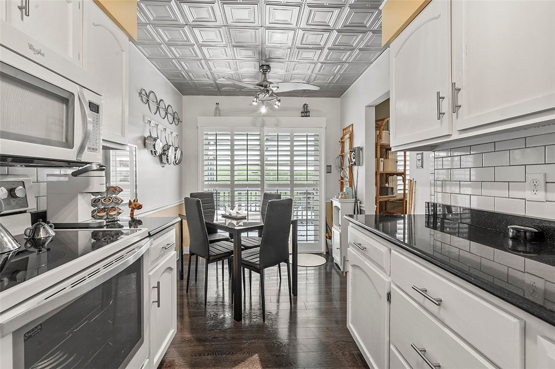 406 Springwater Court
