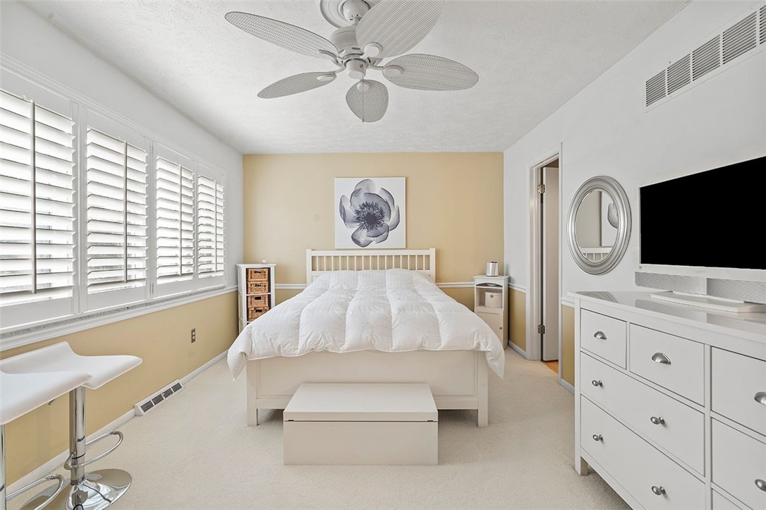 406 Springwater Court