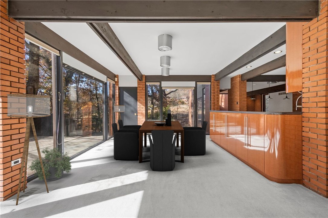 252 Geneva Drive