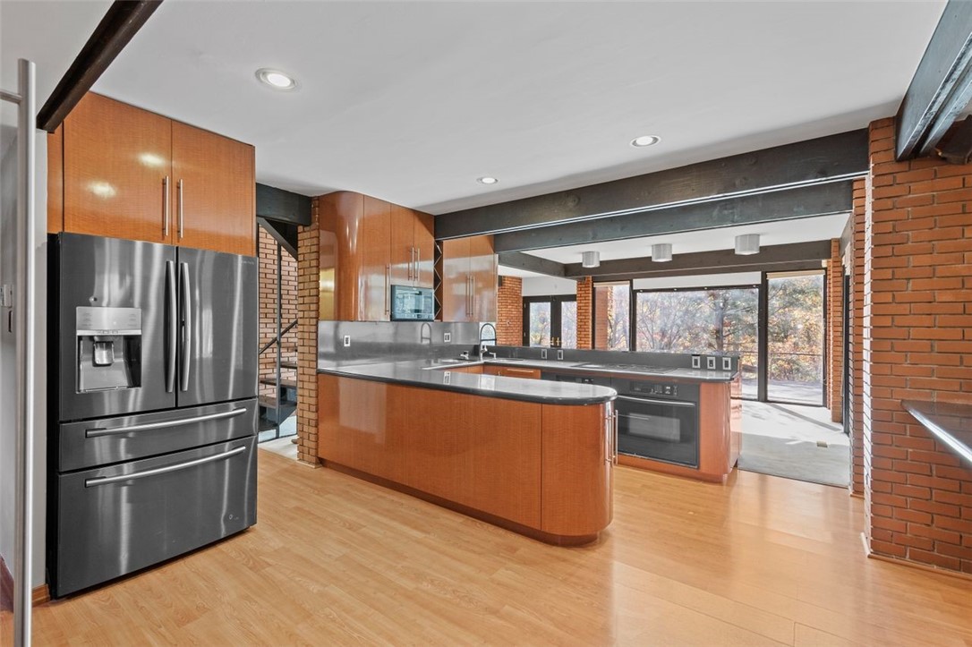 252 Geneva Drive