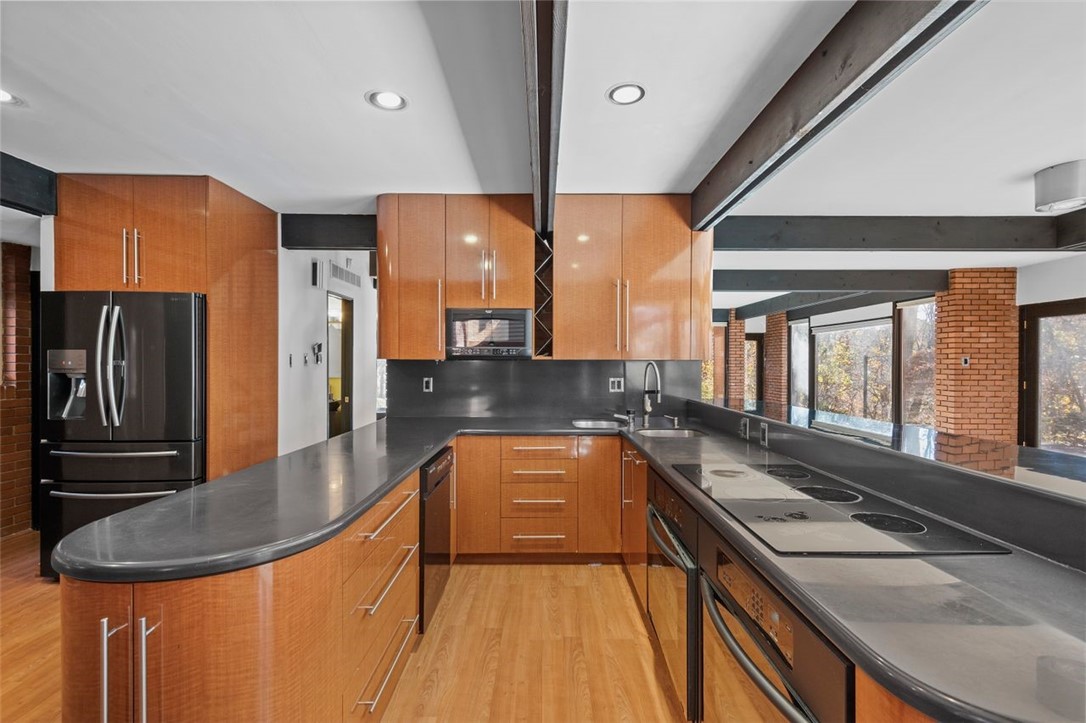 252 Geneva Drive