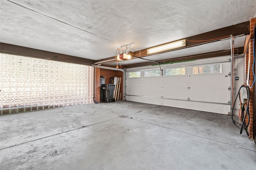 252 Geneva Drive