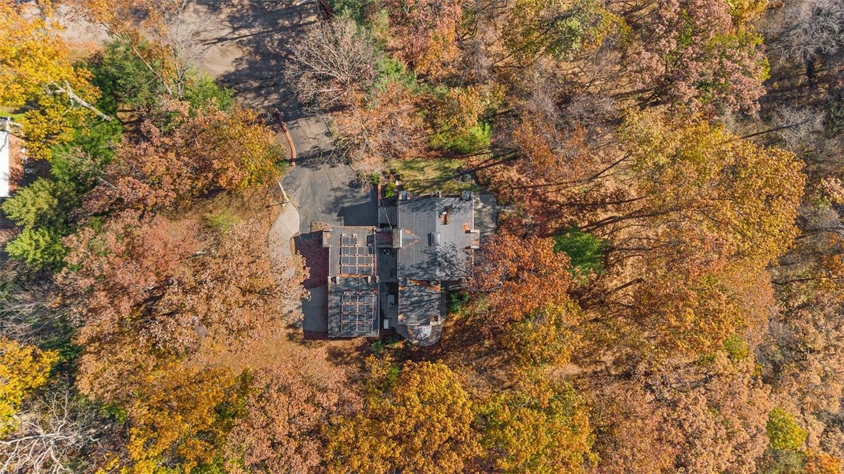 252 Geneva Drive