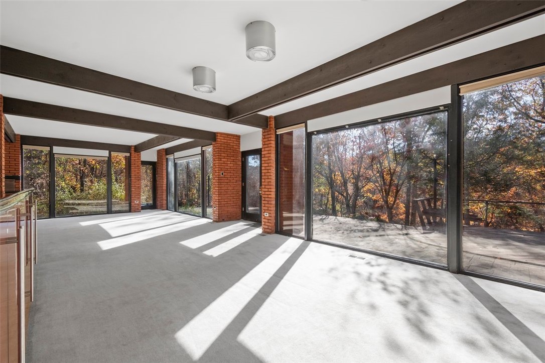 252 Geneva Drive