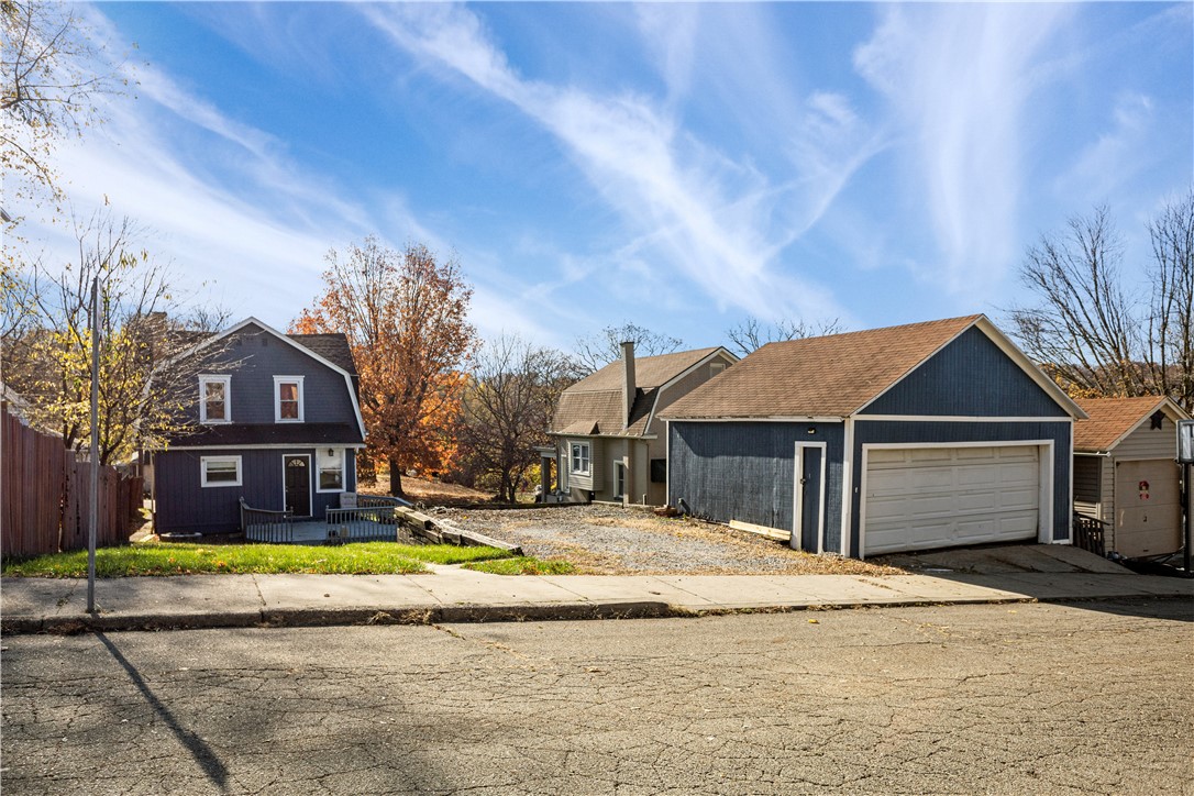 1415 Myrtle Ave