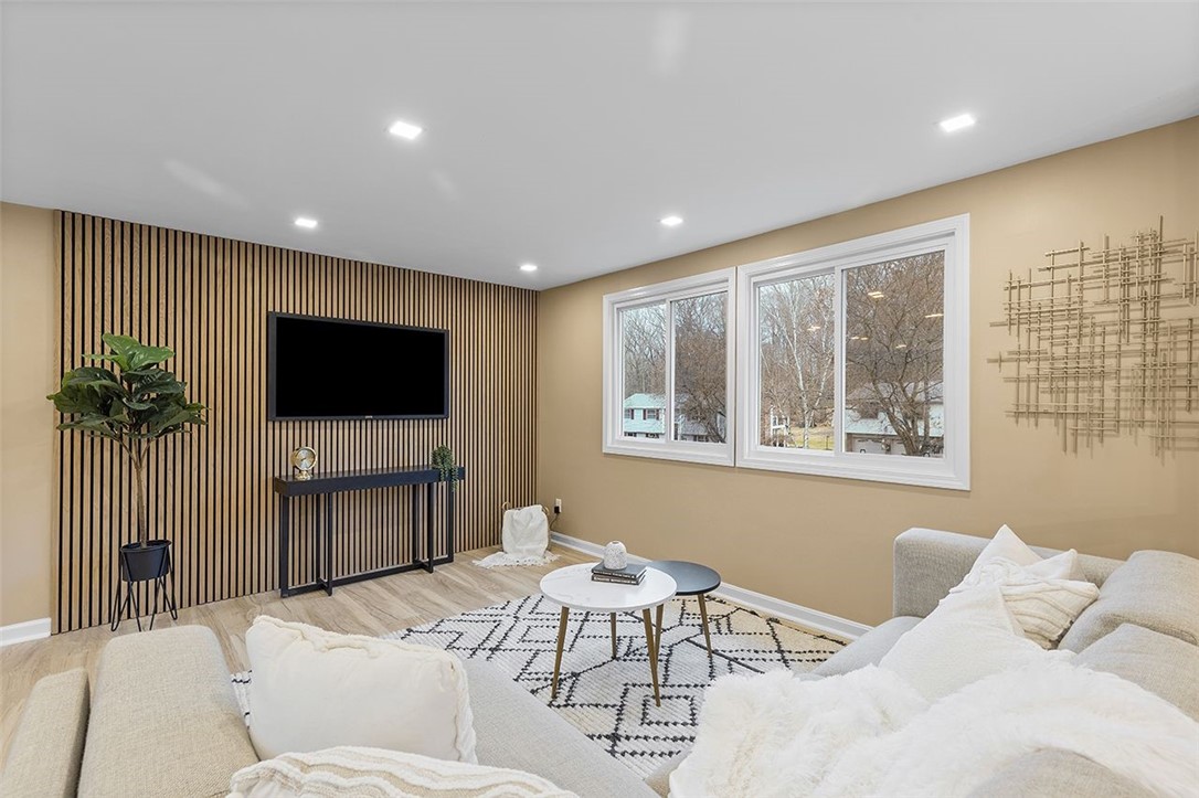 204 Sherwood Dr