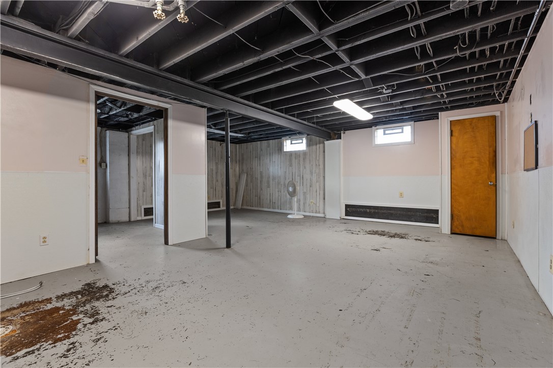6174 Tuscarawas Rd