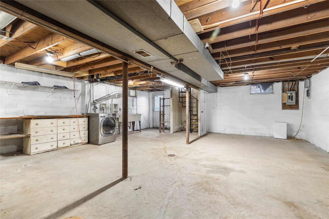 1227 Mccabe Ave