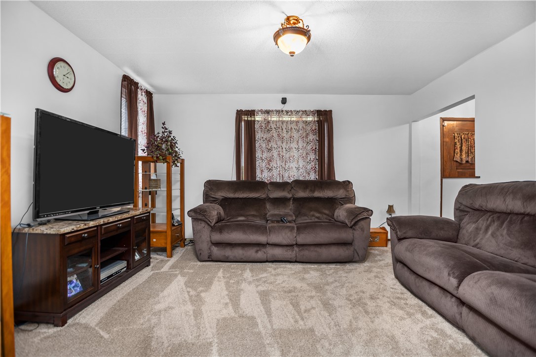 104 Buss Rd