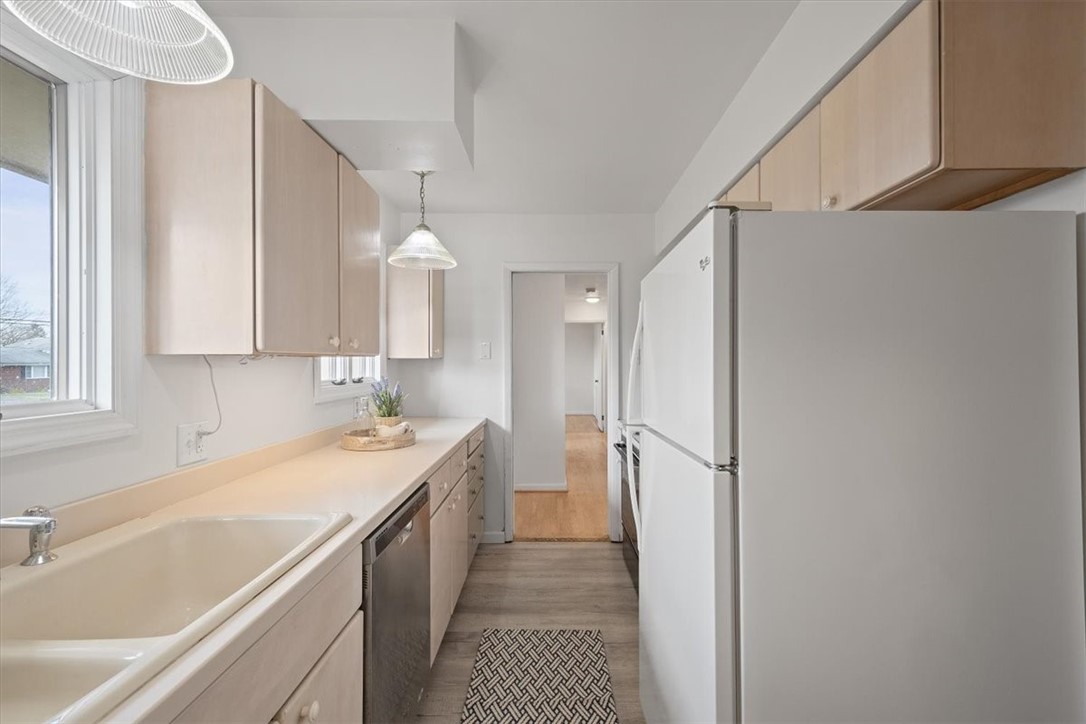 409 Amherst Ave