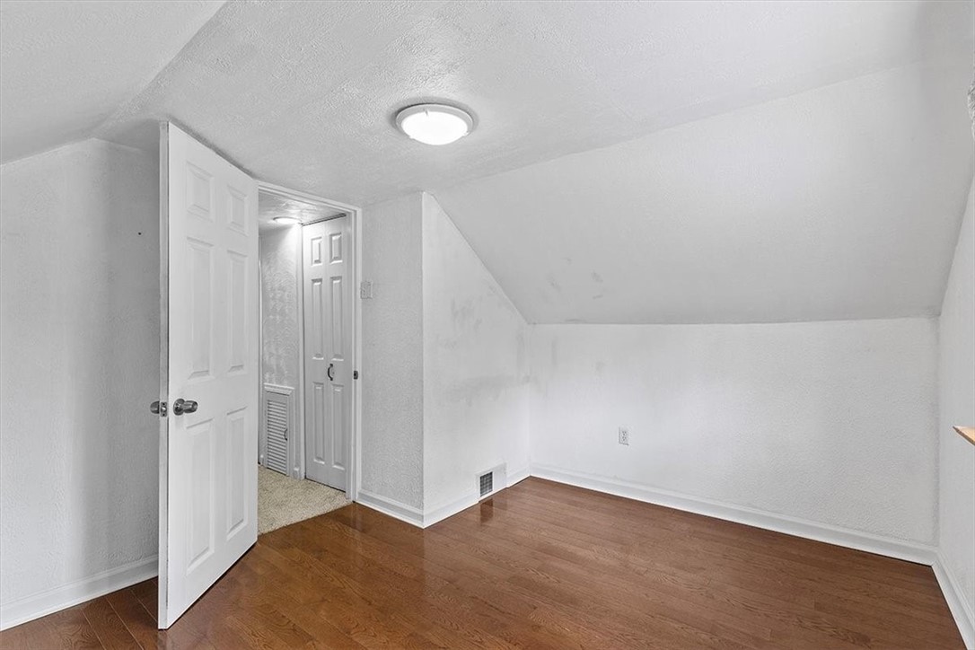 921 Fidelity Dr