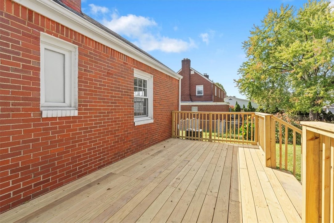 921 Fidelity Dr