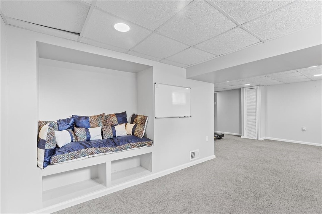 921 Fidelity Dr