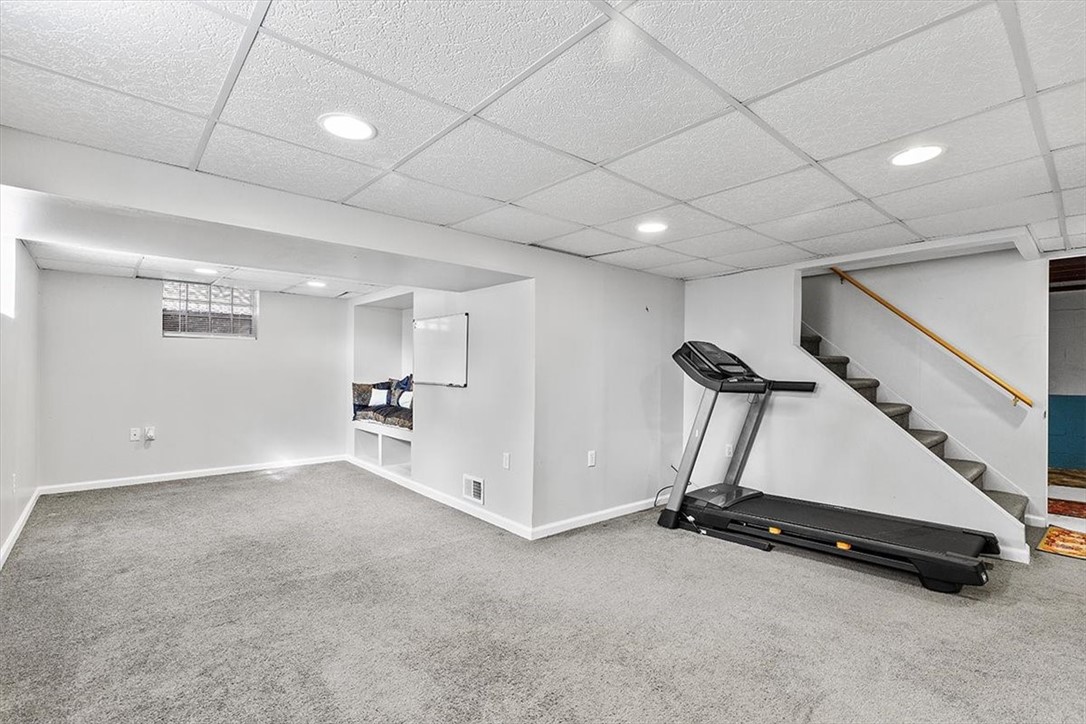 921 Fidelity Dr