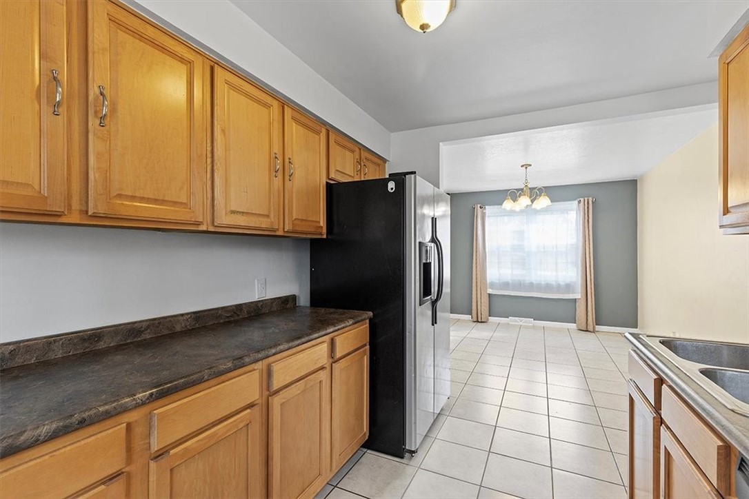 921 Fidelity Dr