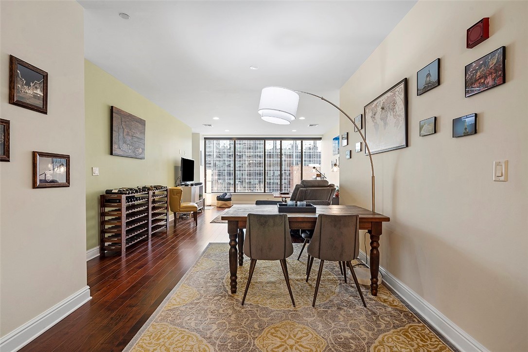 151 Fort Pitt Blvd 606