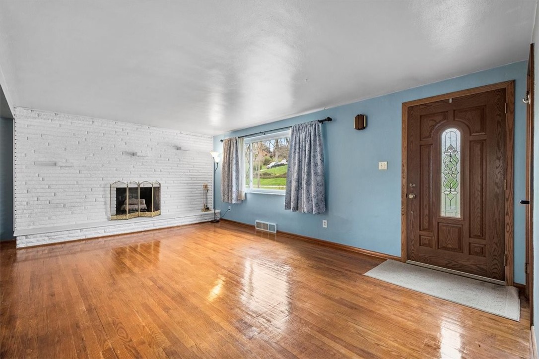 121 Marion Drive
