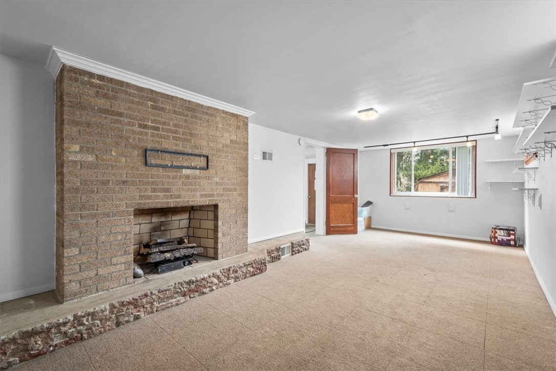 121 Marion Drive