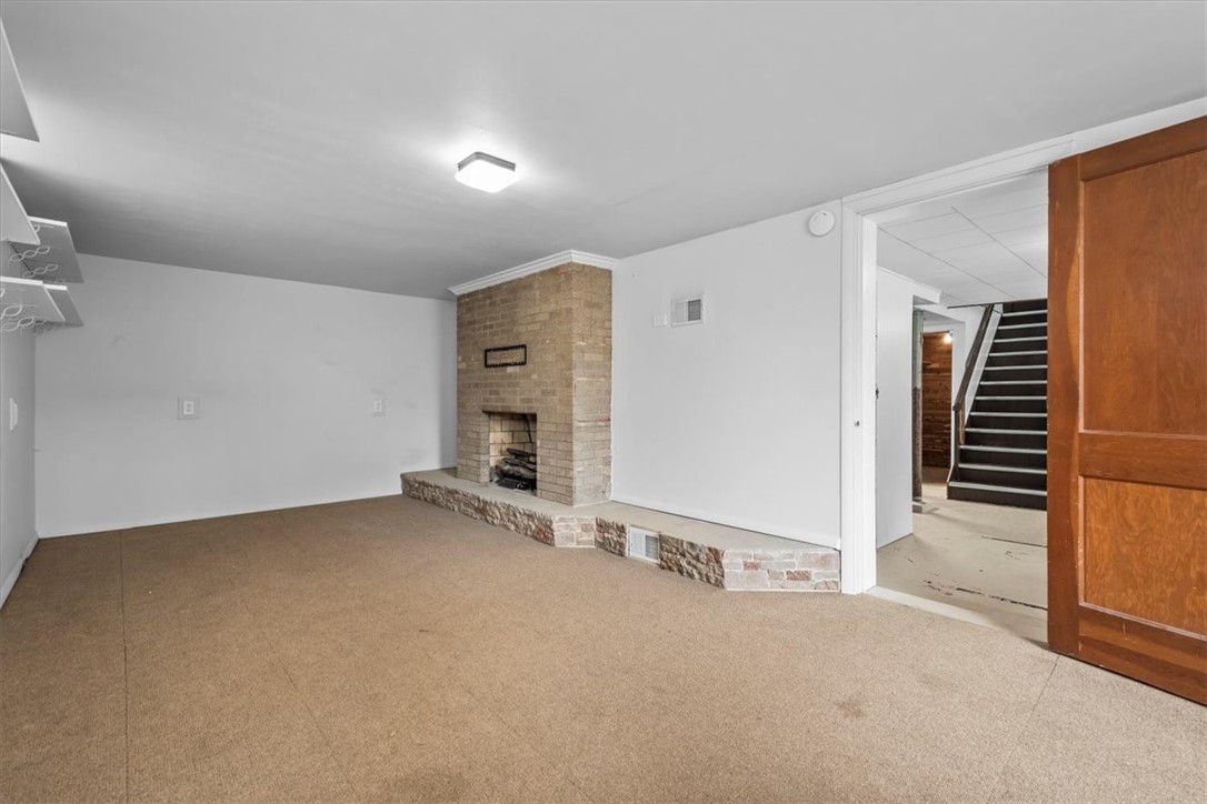 121 Marion Drive