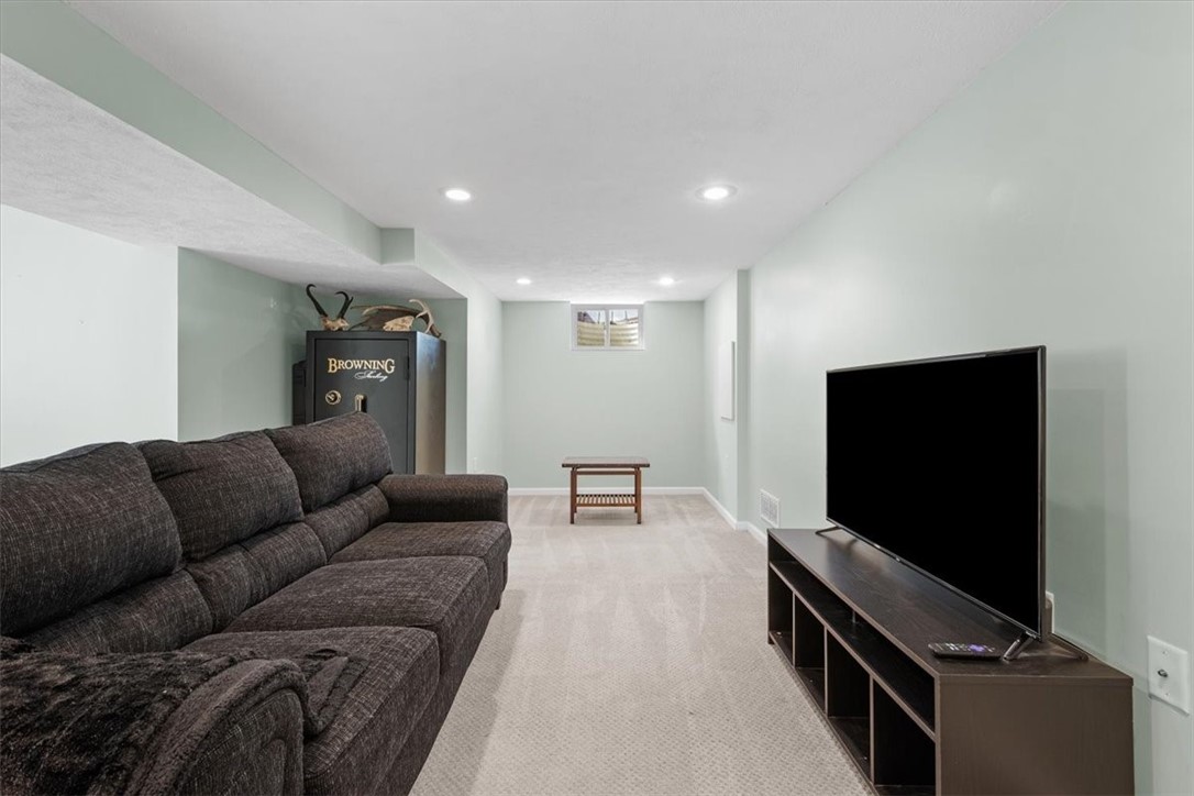 209 Clubside Dr