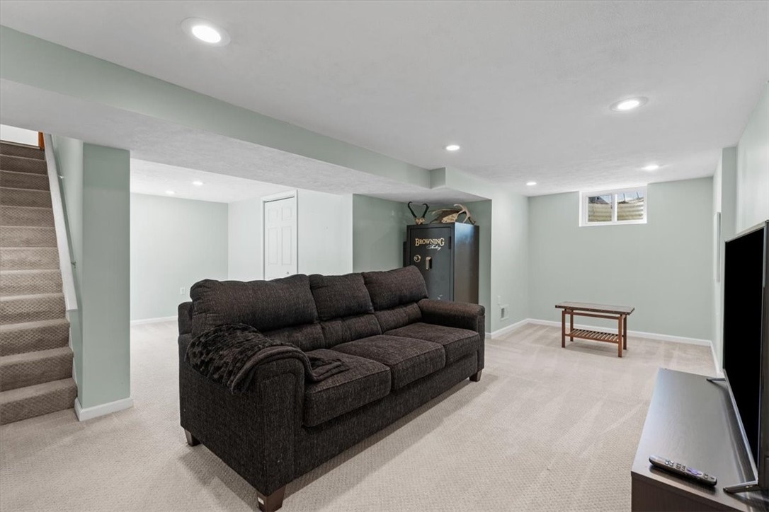209 Clubside Dr