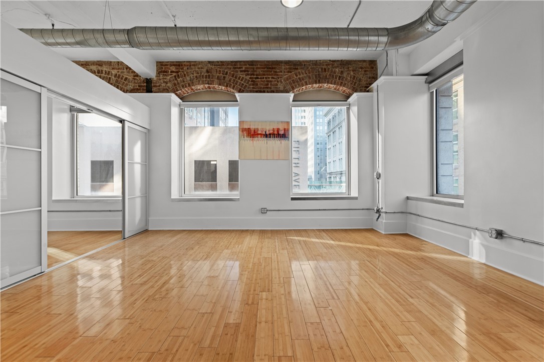 11 Fifth Ave 301