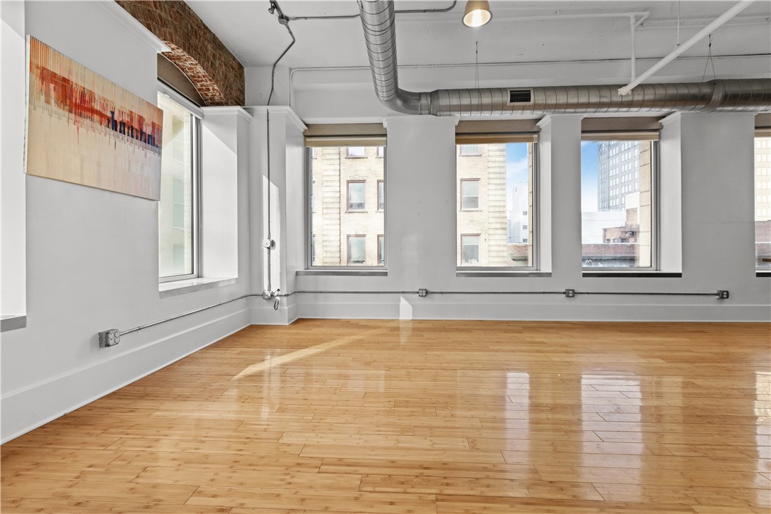 11 Fifth Ave 301