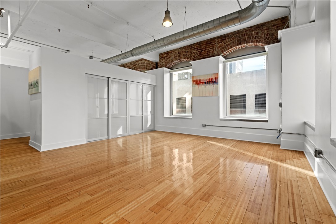 11 Fifth Ave 301