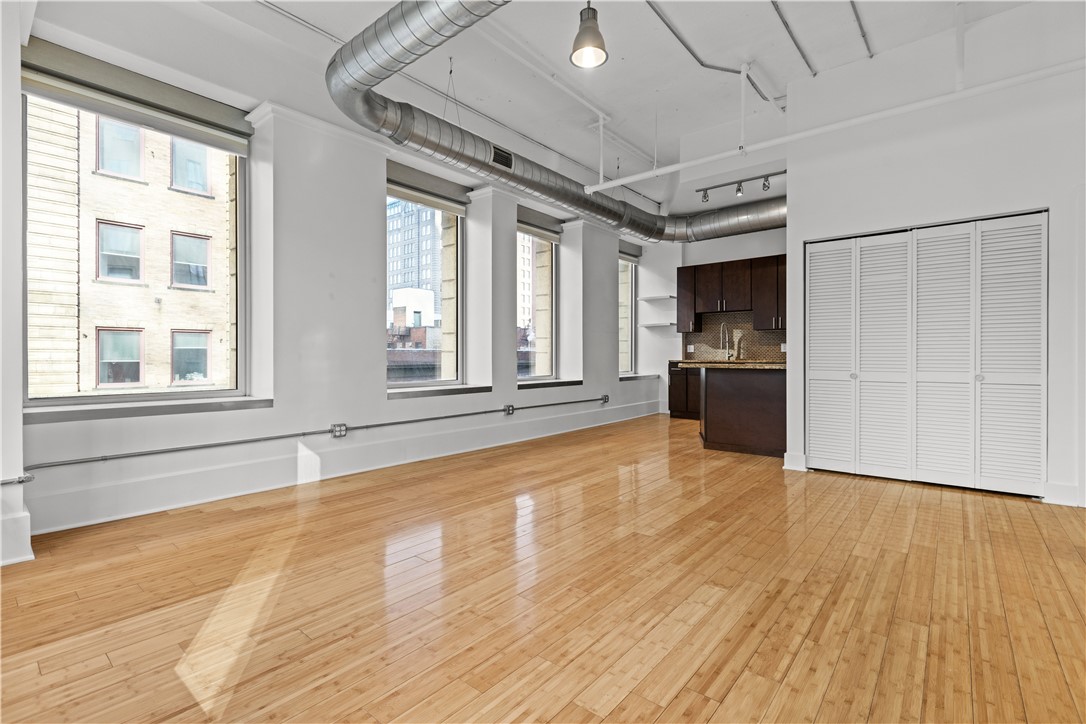 11 Fifth Ave 301