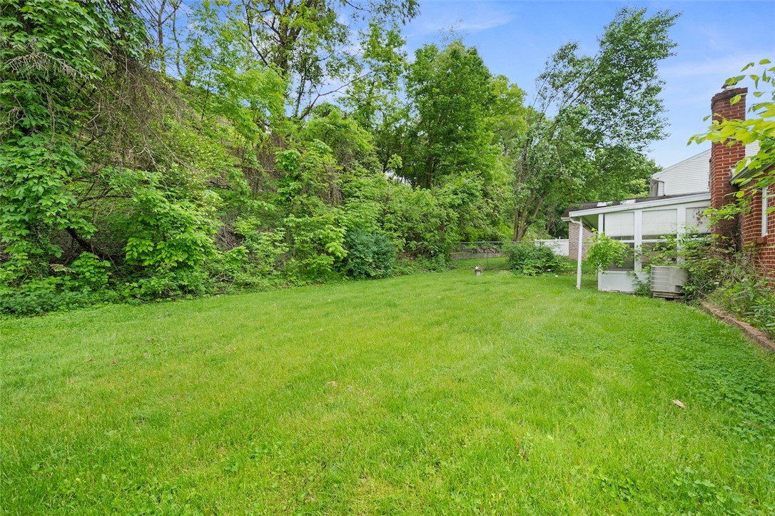 1395 Great Oak Dr