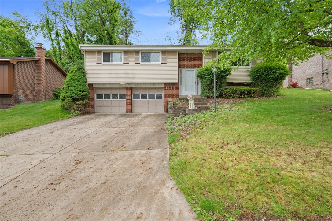 1395 Great Oak Dr