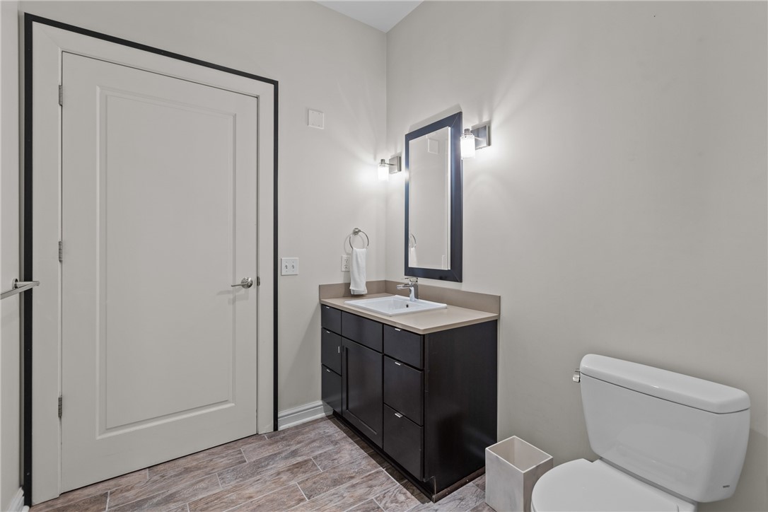 3644 Penn Ave 305