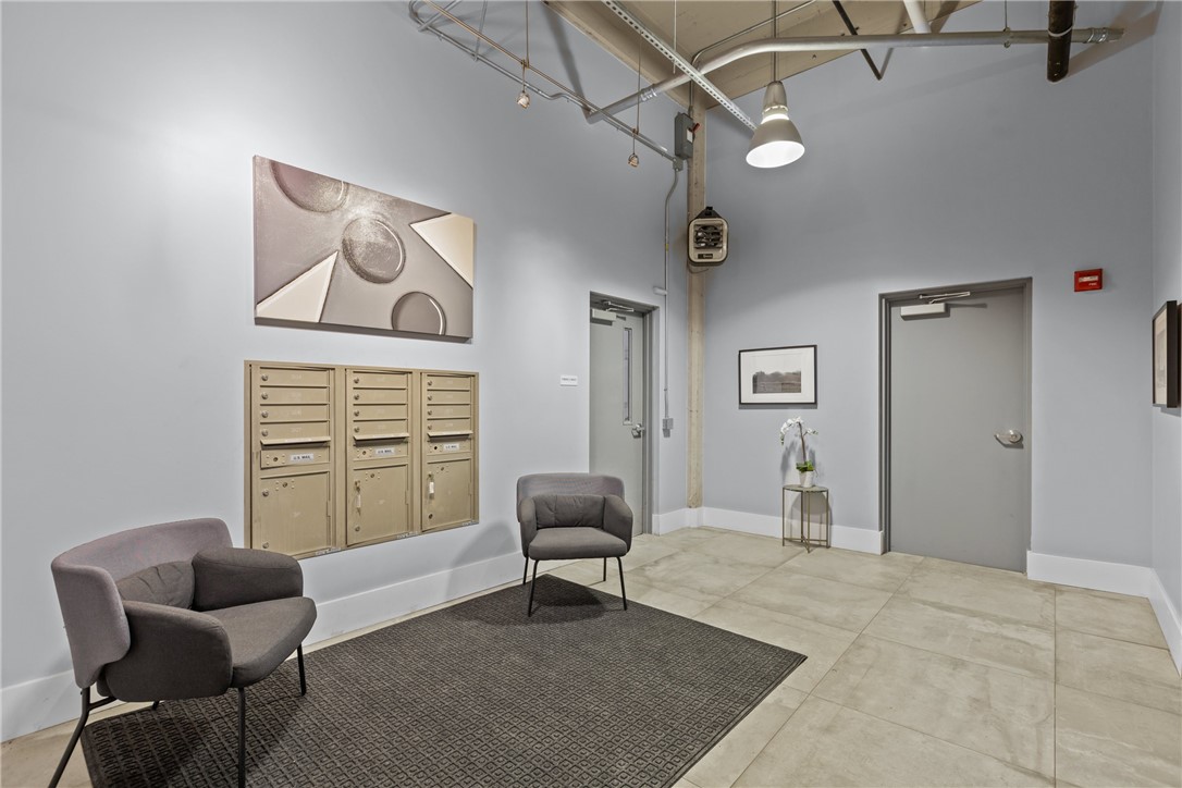 3644 Penn Ave 305