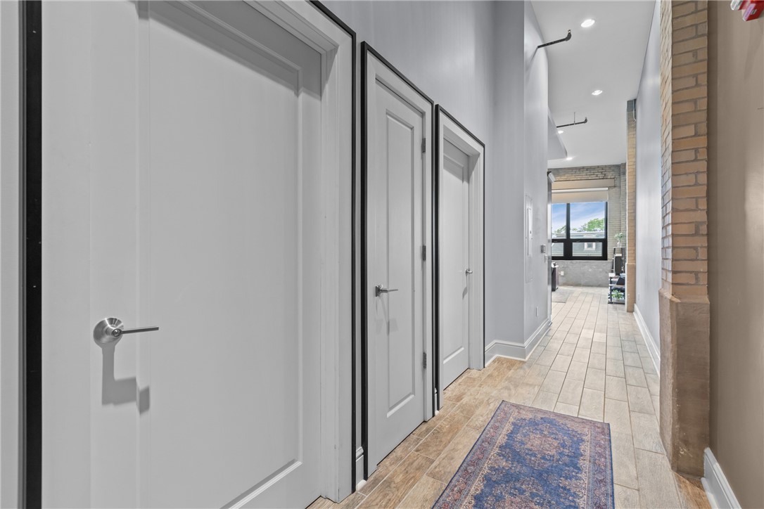 3644 Penn Ave 305