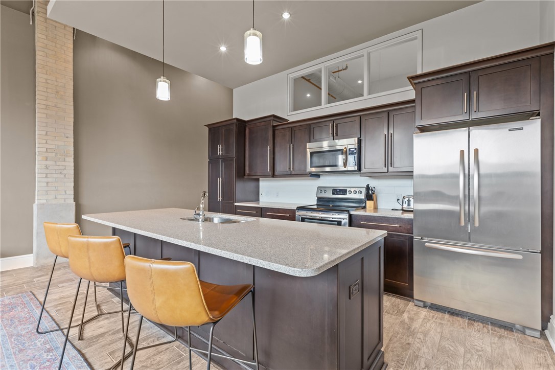 3644 Penn Ave 305