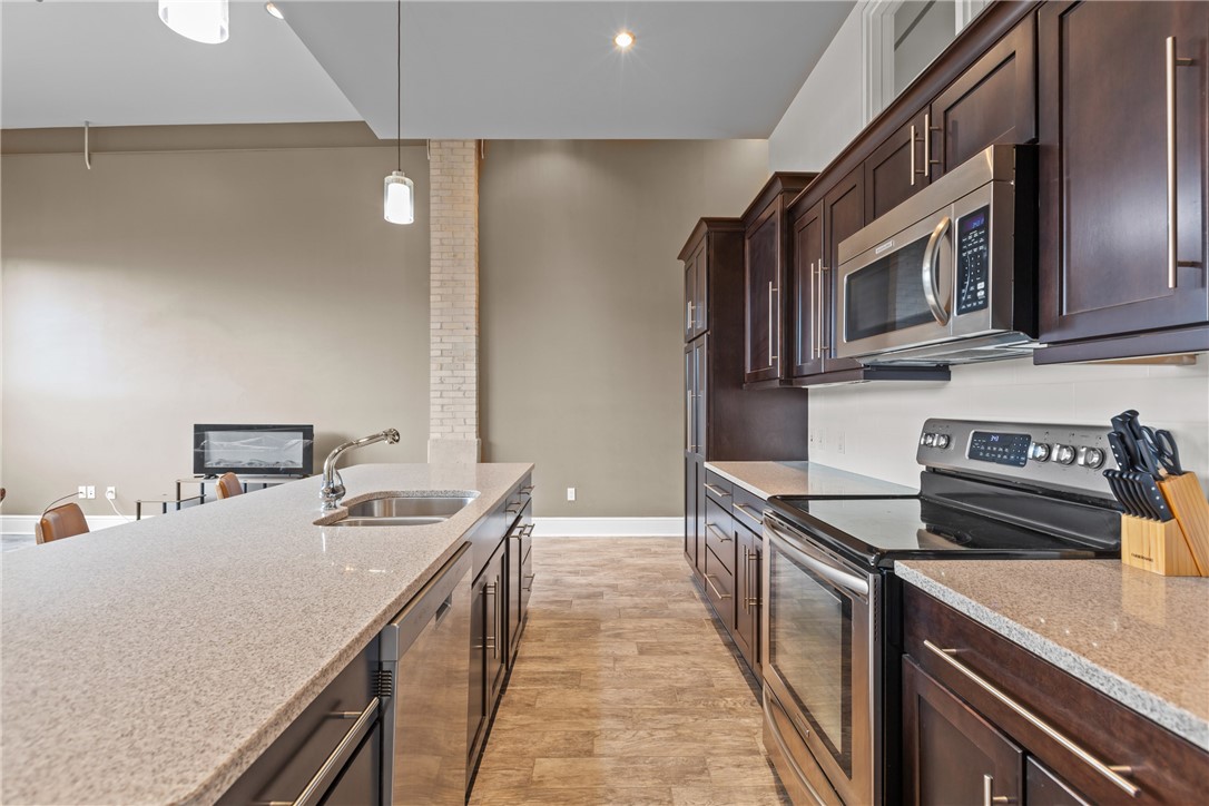 3644 Penn Ave 305