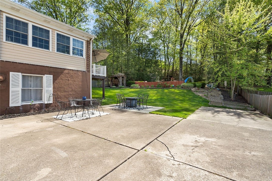 3039 Amy Dr