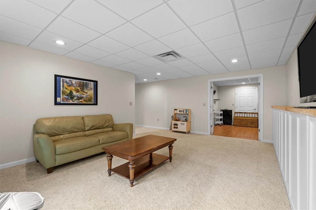 1835 Madison Dr