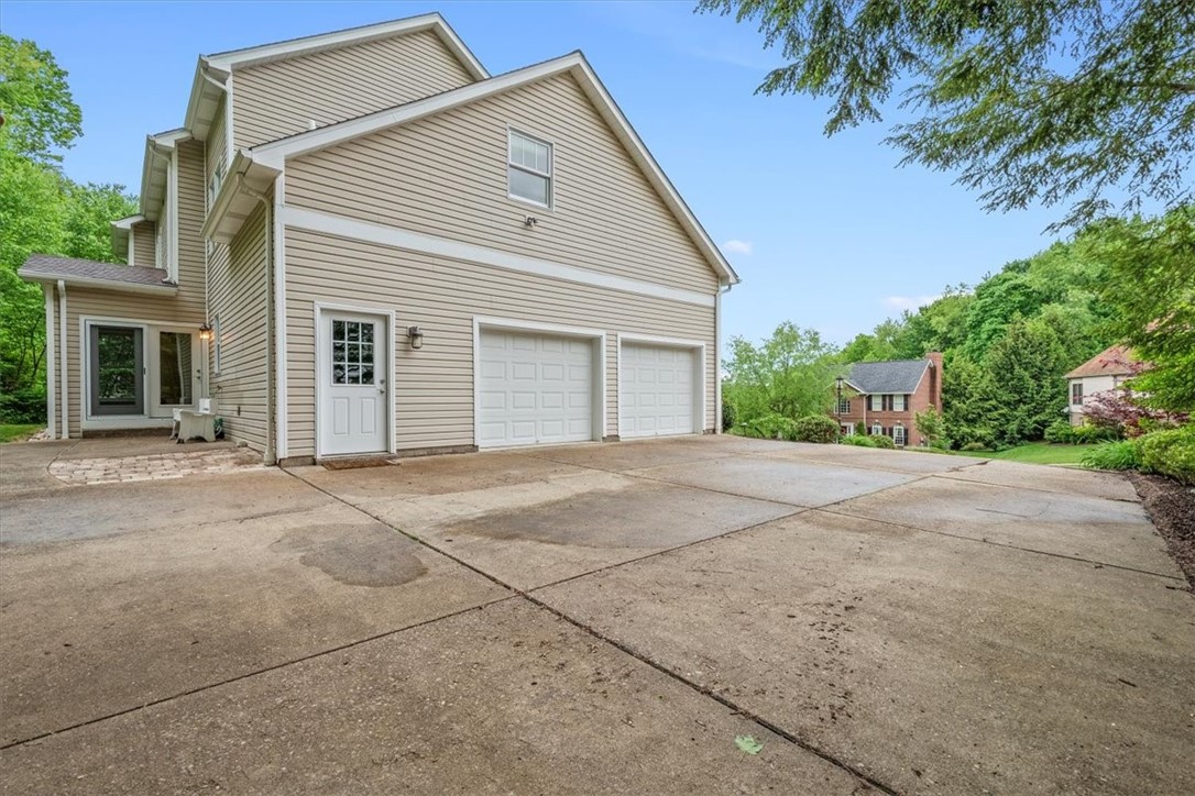 1835 Madison Dr