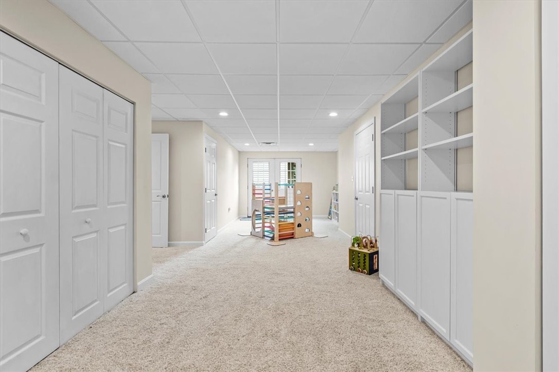 1835 Madison Dr