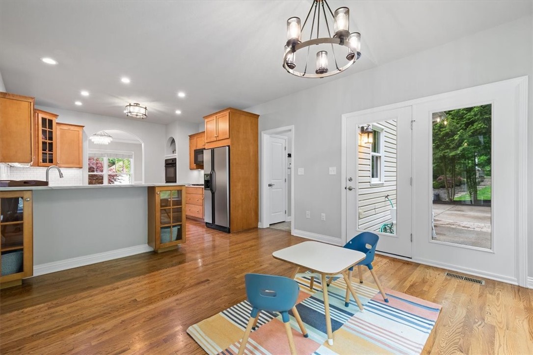 1835 Madison Dr