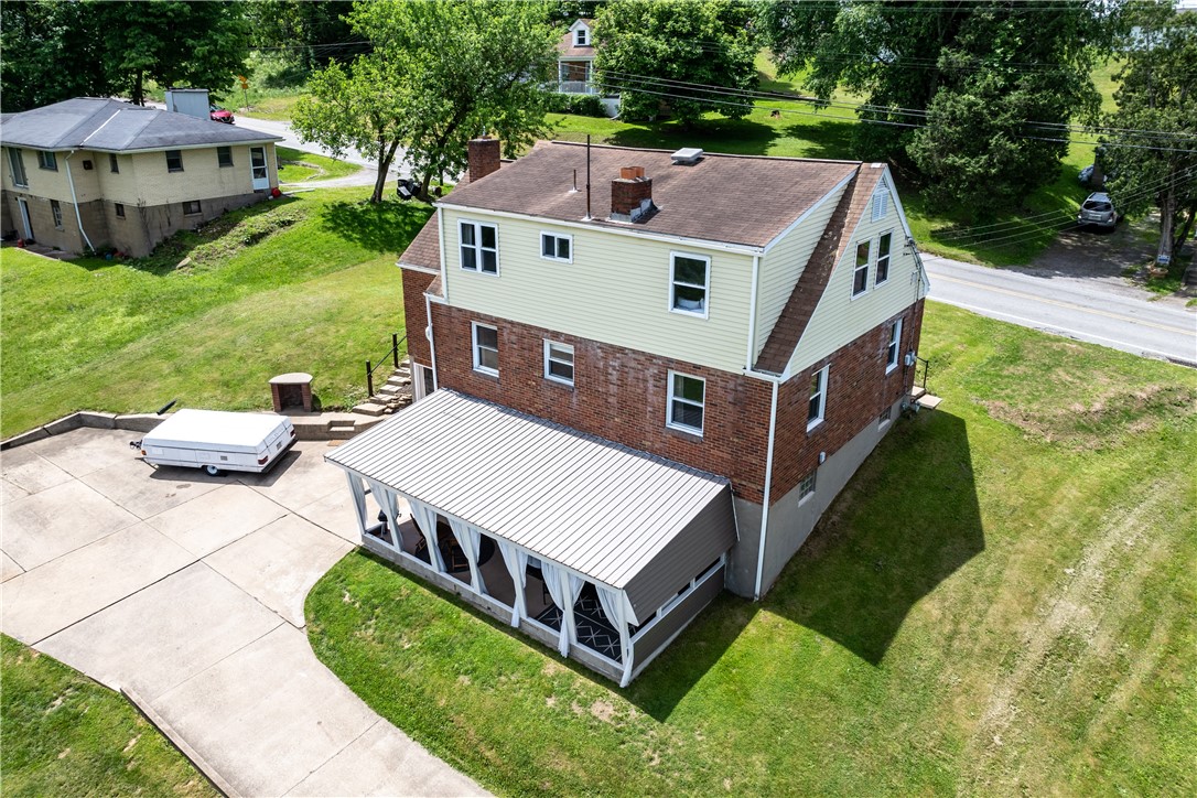 212 Fairview Rd