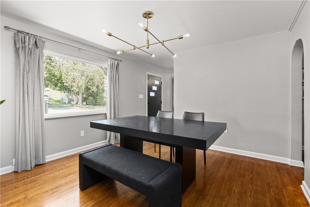212 Fairview Rd