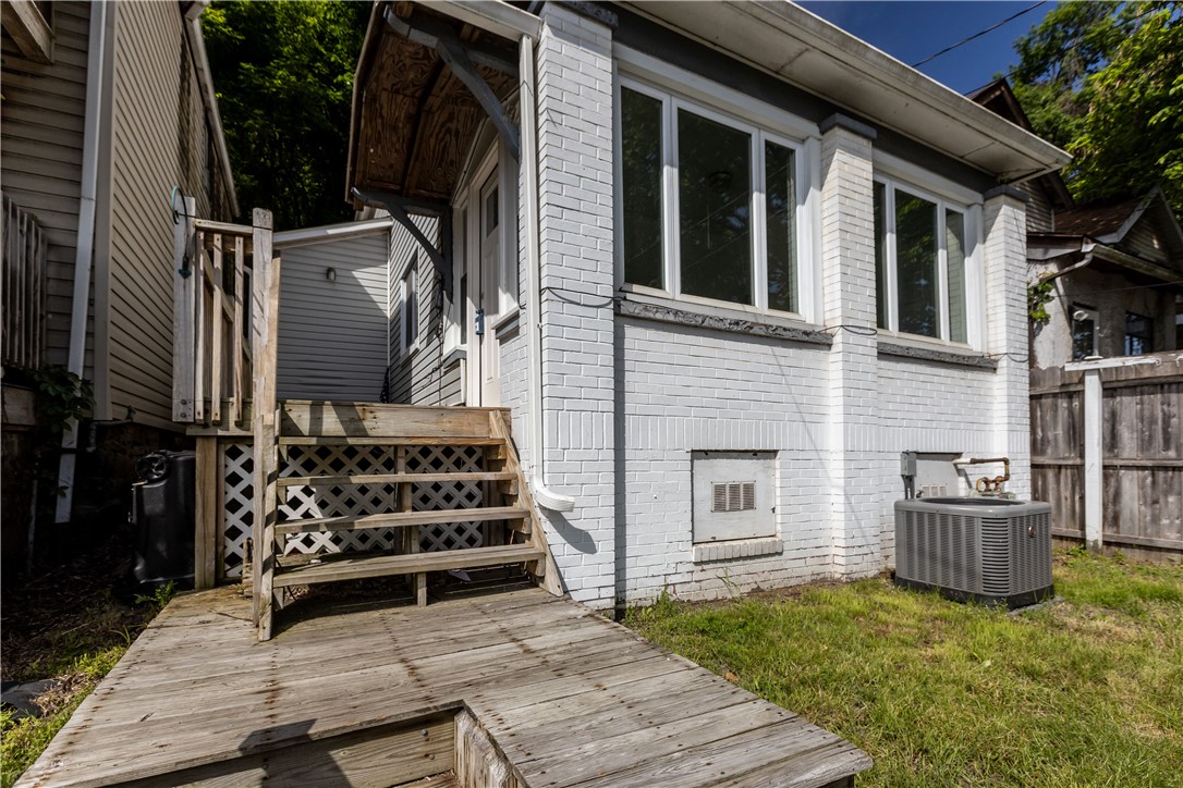 2506 Beaver Ave
