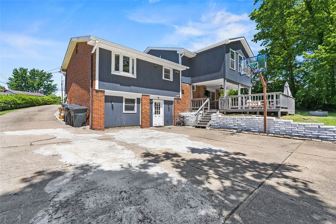 105 Lee Ridge Drive
