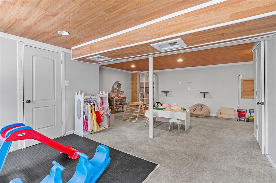 105 Lee Ridge Drive