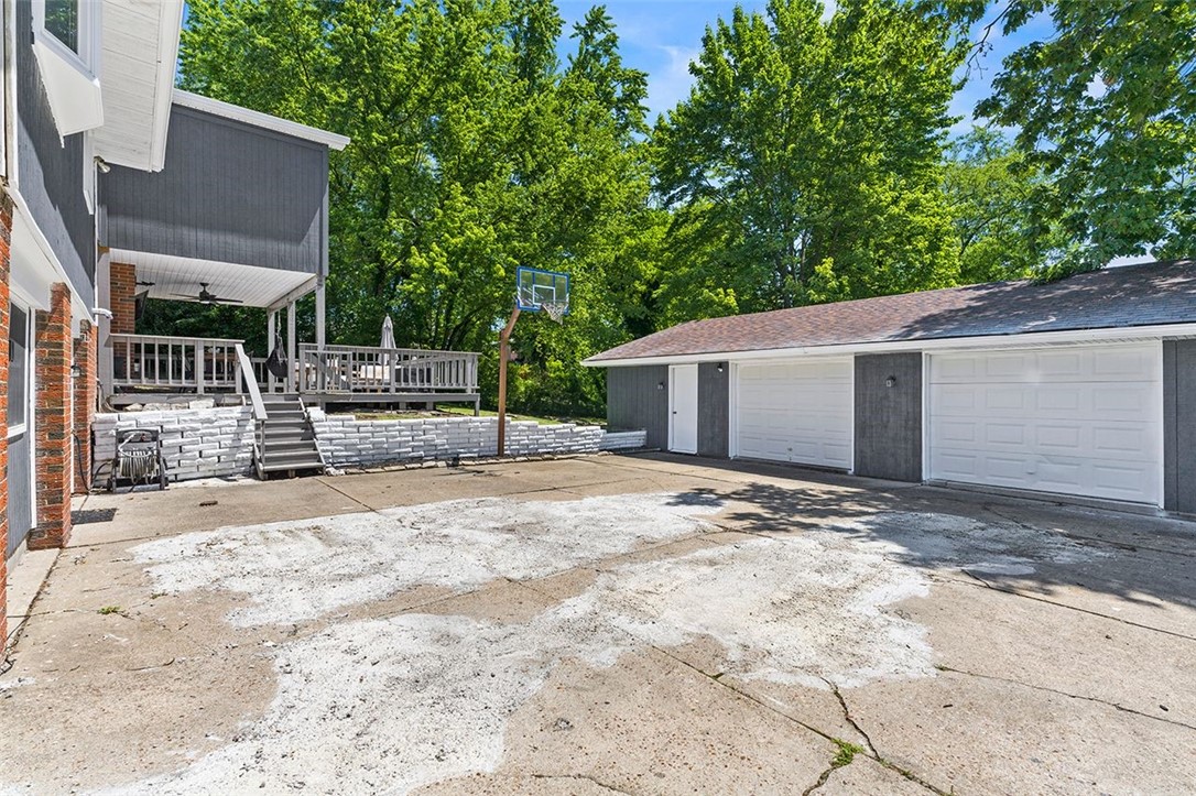 105 Lee Ridge Drive