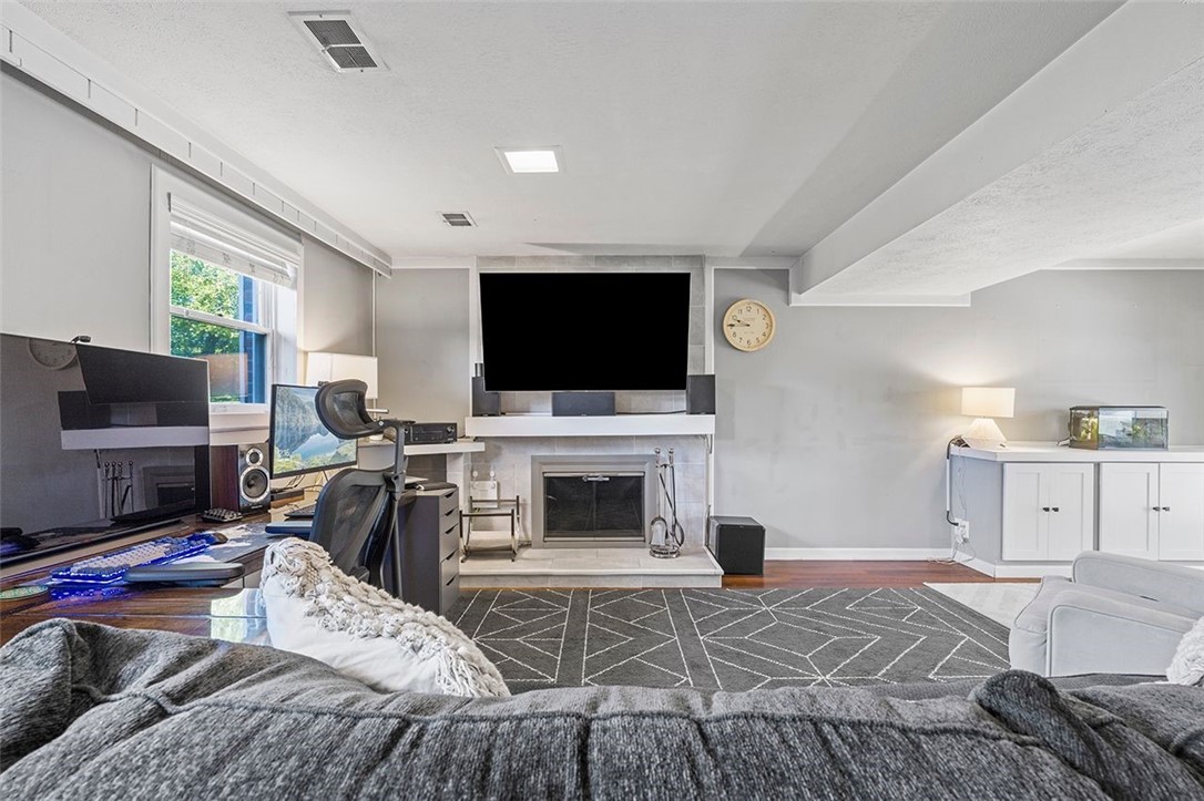 105 Lee Ridge Drive