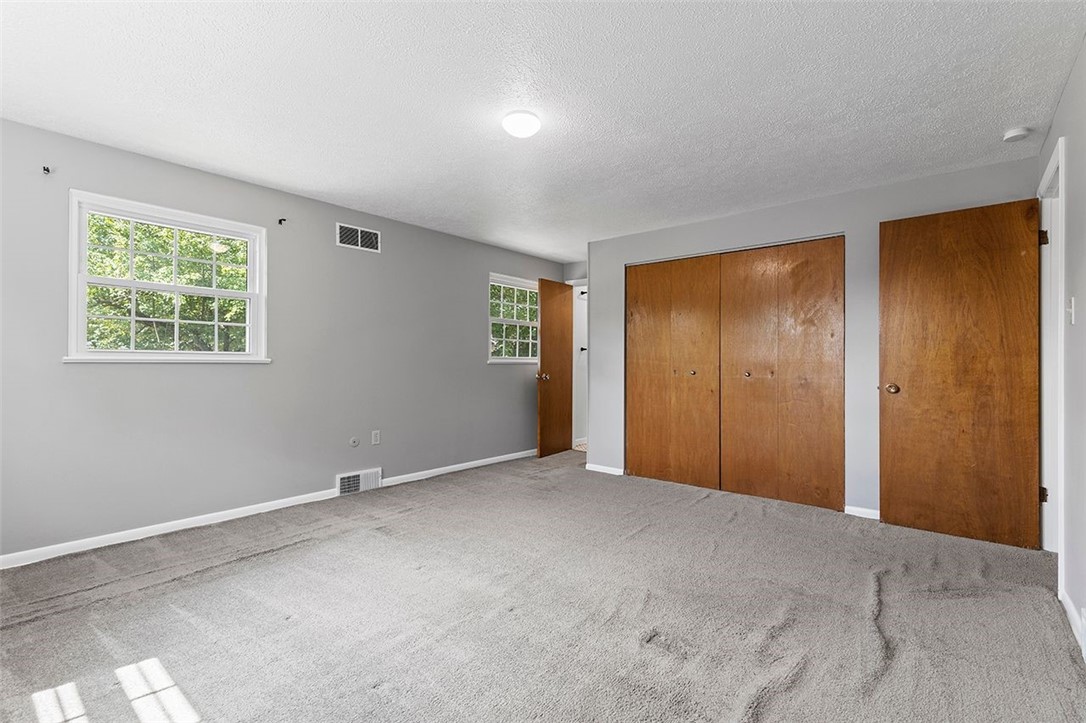 217 Lytton Rd