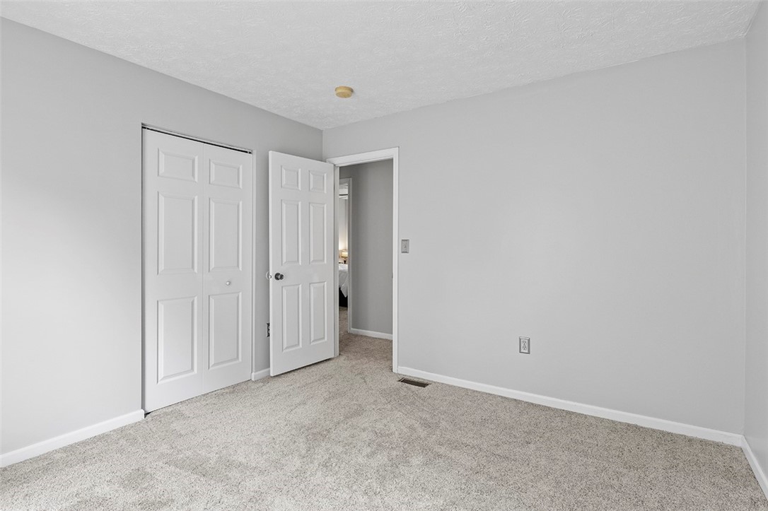 129 Cathedral Ct